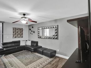 20533 NE 6th Ct, Miami FL 33179