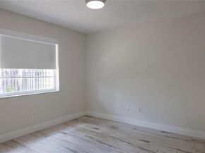 10121 NW 51st Ln, Doral FL 33178