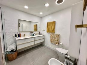 6301 NW 109th Ave, Doral FL 33178