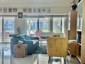 6301 NW 109th Ave, Doral FL 33178