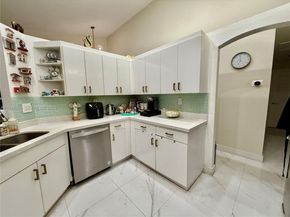 6301 NW 109th Ave, Doral FL 33178