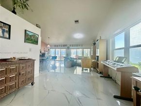 6301 NW 109th Ave, Doral FL 33178