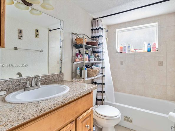 8475 SW 94th St 217E, Miami FL 33156