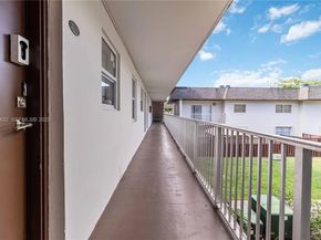 8475 SW 94th St 217E, Miami FL 33156