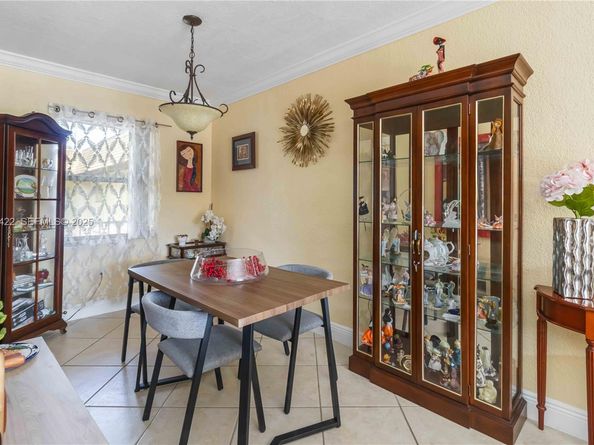 8475 SW 94th St 217E, Miami FL 33156