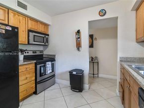 8475 SW 94th St 217E, Miami FL 33156