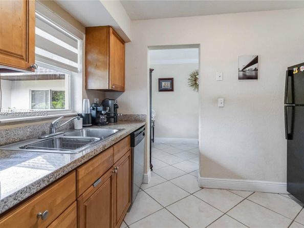 8475 SW 94th St 217E, Miami FL 33156