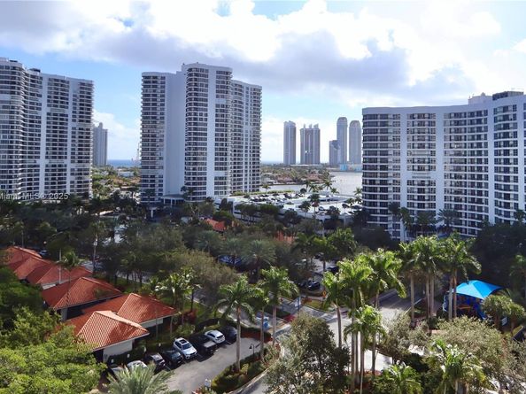 3500 Mystic Pointe Dr 1207, Aventura FL 33180