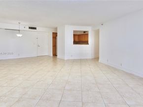3500 Mystic Pointe Dr 1207, Aventura FL 33180