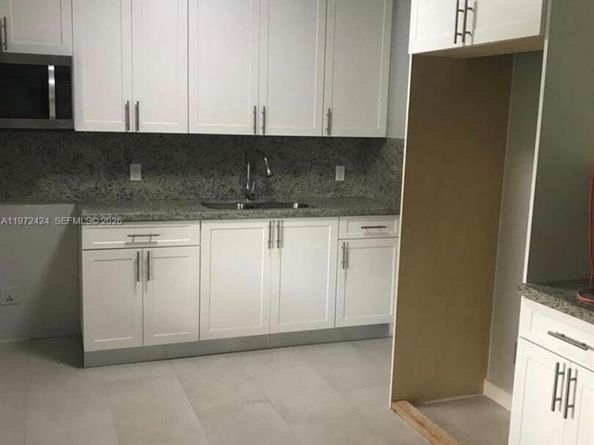 511 E 27th St, Hialeah FL 33013