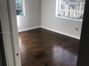 511 E 27th St, Hialeah FL 33013