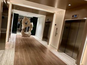 2301 Collins Ave 636, Miami Beach FL 33139