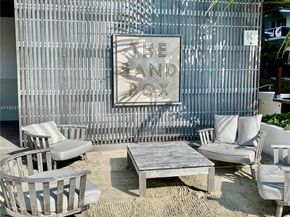 2301 Collins Ave 636, Miami Beach FL 33139