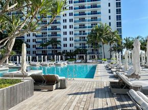 2301 Collins Ave 636, Miami Beach FL 33139