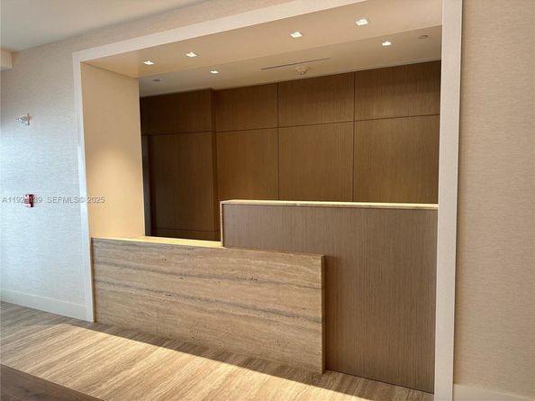 2301 Collins Ave 636, Miami Beach FL 33139