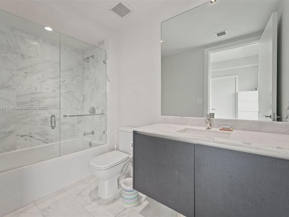 1451 Brickell Ave 2802, Miami FL 33131