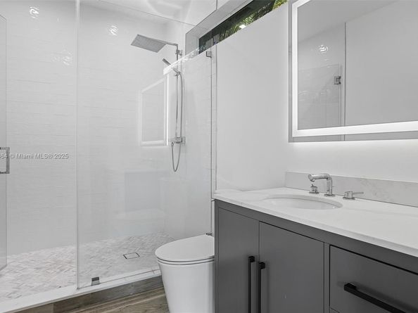 1508 SW 15th St, Miami FL 33145