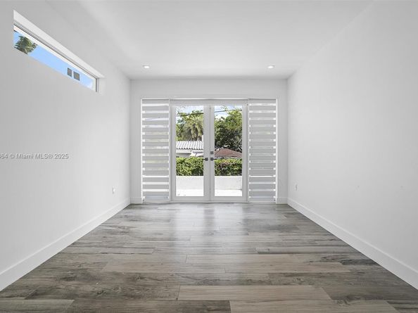 1508 SW 15th St, Miami FL 33145