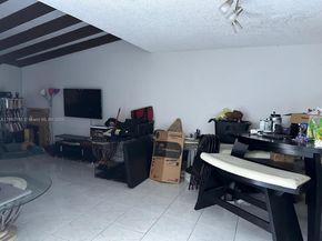 11208 SW 67th Ter, Miami FL 33173
