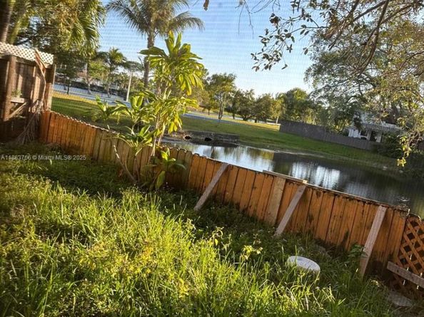 11208 SW 67th Ter, Miami FL 33173