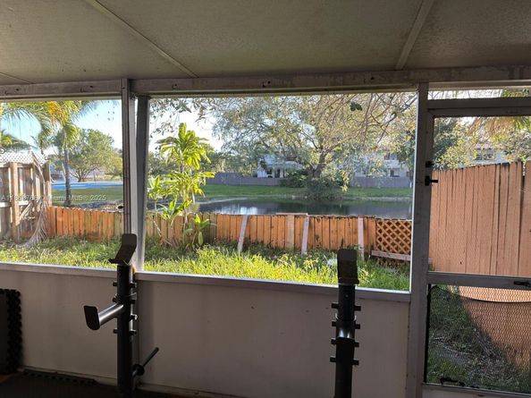 11208 SW 67th Ter, Miami FL 33173