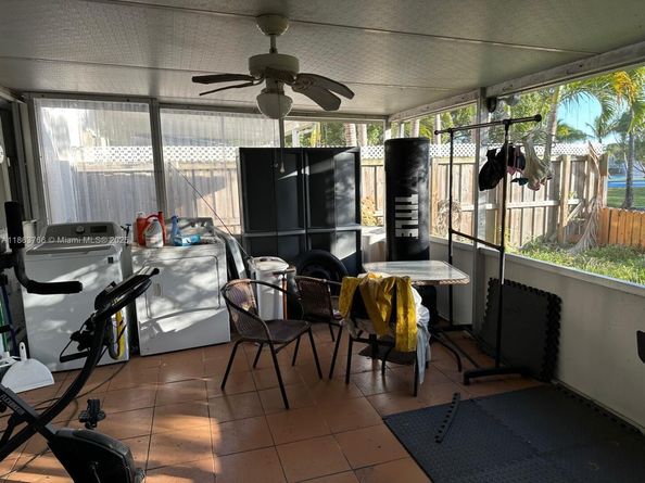 11208 SW 67th Ter, Miami FL 33173