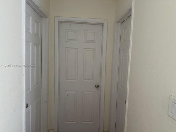 11208 SW 67th Ter, Miami FL 33173