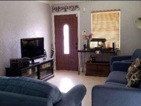 621 E 39th St, Hialeah FL 33013