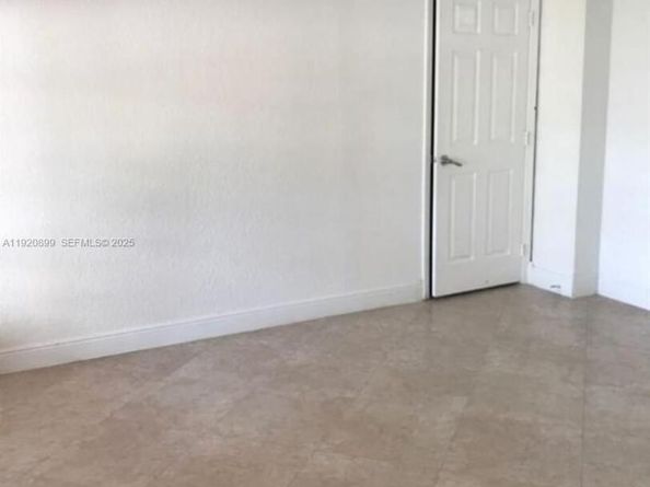 621 E 39th St, Hialeah FL 33013