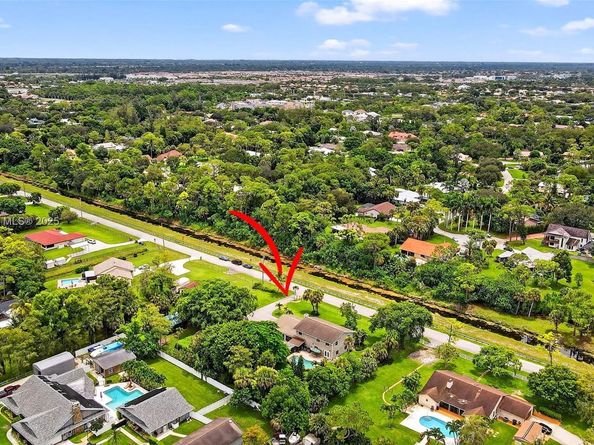 9435 El Paso Dr, Lake Worth FL 33467