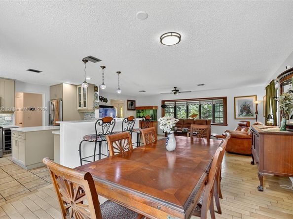 9435 El Paso Dr, Lake Worth FL 33467