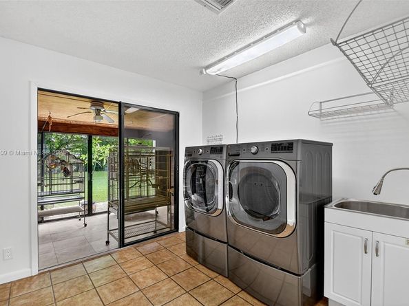 9435 El Paso Dr, Lake Worth FL 33467
