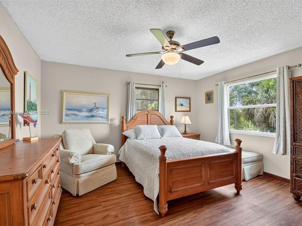 9435 El Paso Dr, Lake Worth FL 33467