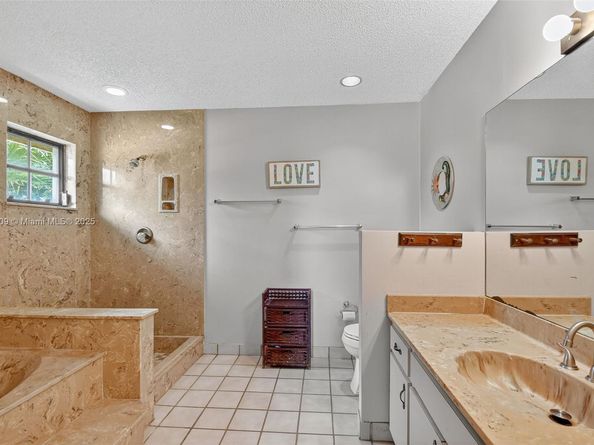 9435 El Paso Dr, Lake Worth FL 33467