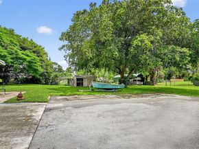 9435 El Paso Dr, Lake Worth FL 33467