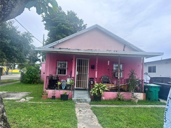 3099 NW 51st St, Miami FL 33142