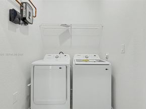 6140 SW 39th St, Miramar FL 33023