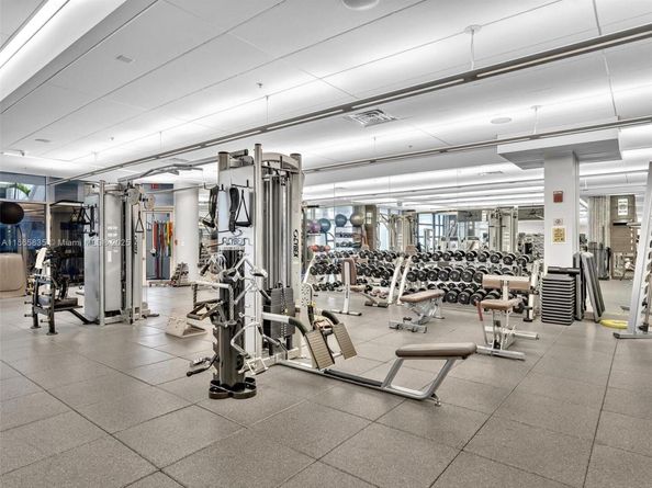 21200 Point Pl 1503, Aventura FL 33180
