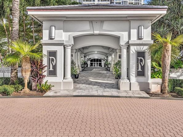 21200 Point Pl 1503, Aventura FL 33180