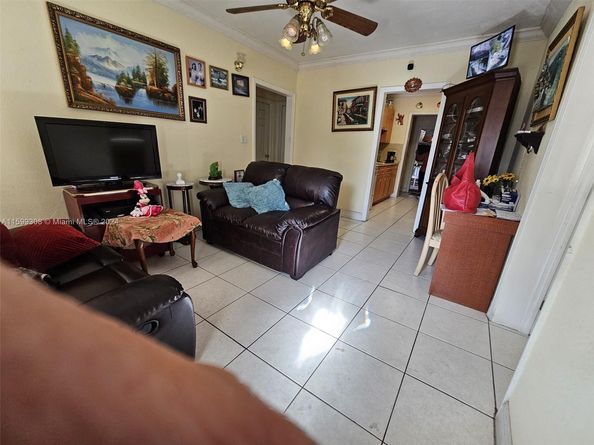 6544 NW 6th Ave, Miami FL 33150