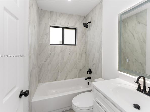 11532 SW 136th Ter, Miami FL 33176