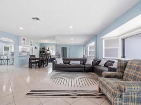 5518 Mckinley St, Hollywood FL 33021