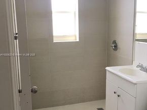 342 NW 84th Ter 342, Miami FL 33150
