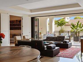 718 Valencia Ave 207, Coral Gables FL 33134