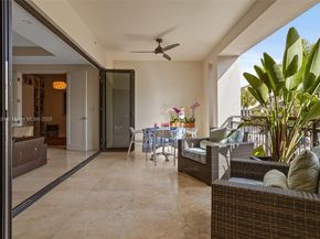 718 Valencia Ave 207, Coral Gables FL 33134