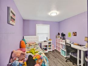 11201 SW 55th St Lot E43, Miramar FL 33025