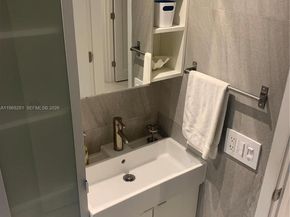 2326 S Cypress Bend Dr 221, Pompano Beach FL 33069