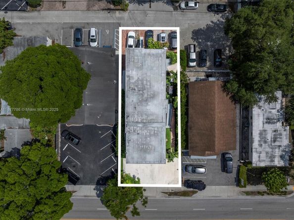 1215 E Broward Blvd, Fort Lauderdale FL 33301