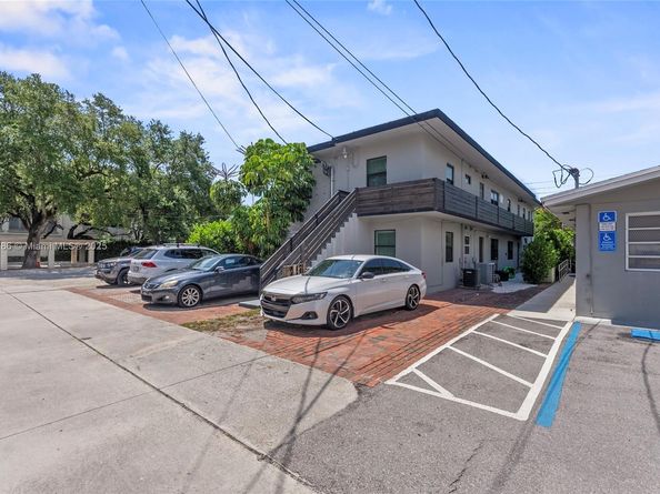 1215 E Broward Blvd, Fort Lauderdale FL 33301