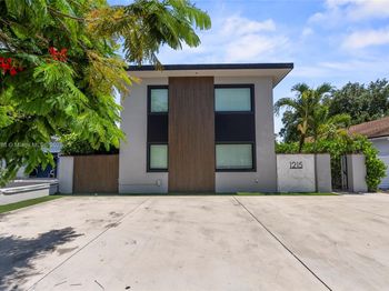 1215 E Broward Blvd